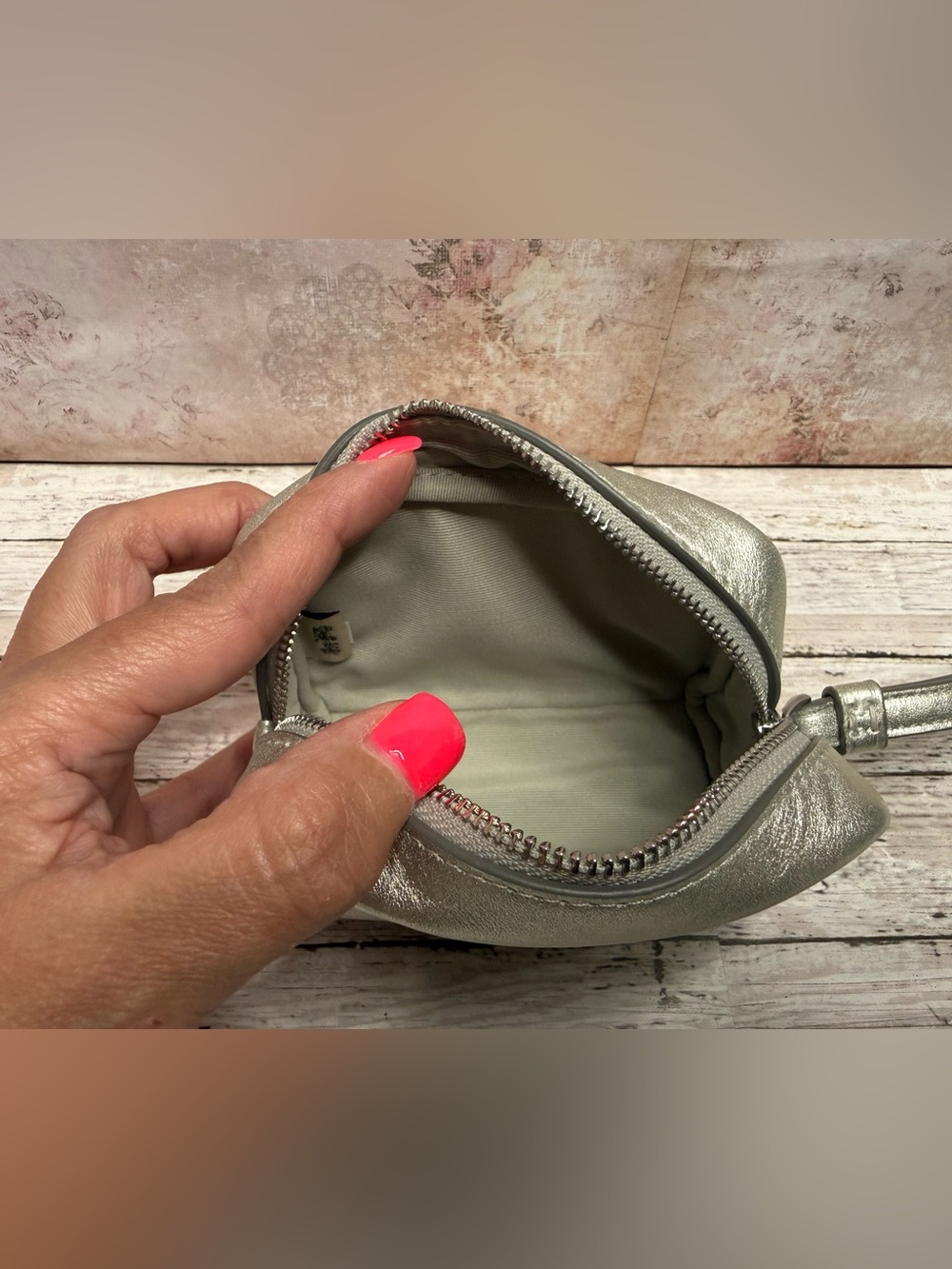 Coach wristlet pouch - Picture 4 of 4